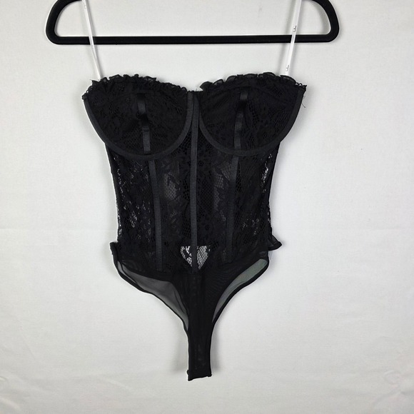 Lulus Tops - Lulus Black Lace Corset Bodysuit Underwire Mesh Thong Medium NWT